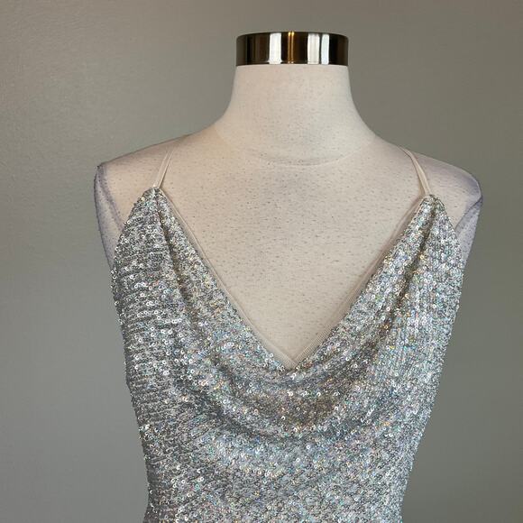 Aidan Mattox Women's Formal Dress Size 12 Silver Sequin Strappy Back Long Gown - Picture 6 of 10